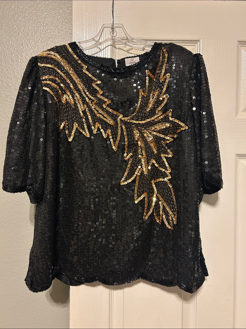 VINTAGE SEQUIN BLACK AND GOLD LEAF SILK BLOUSE SIZE Large